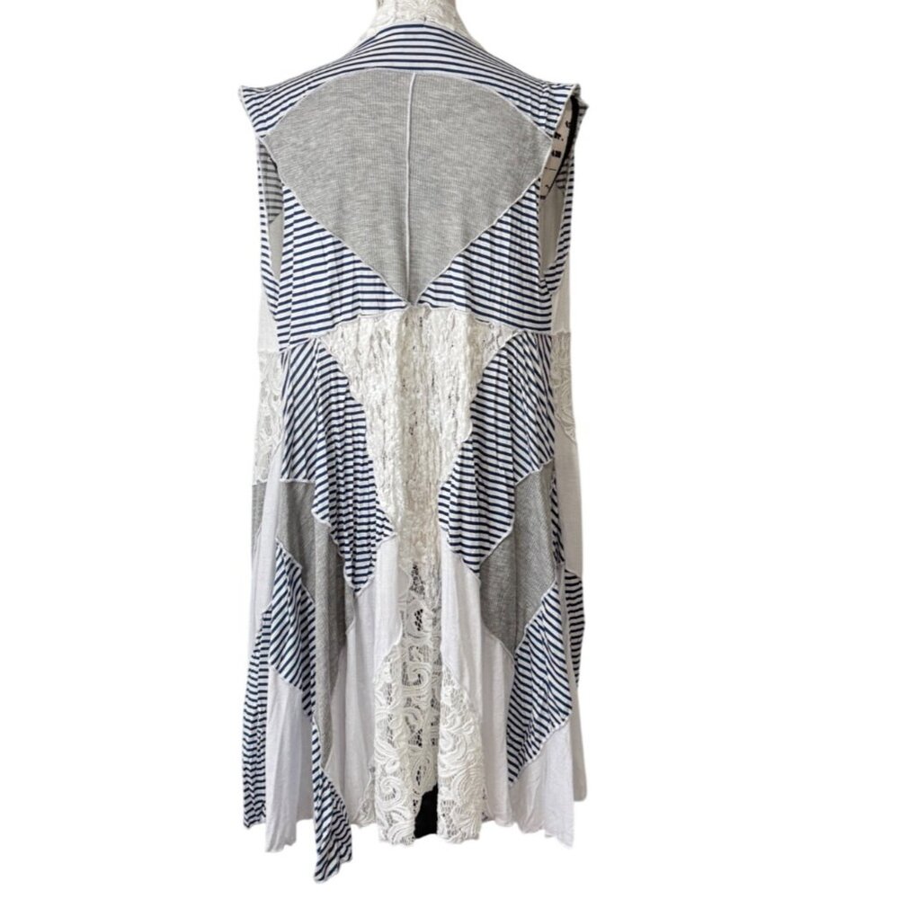 Surrealist Womens Size S Vest Patchwork Cardigan Boho Chic USA Lace White Gray - Picture 3 of 8